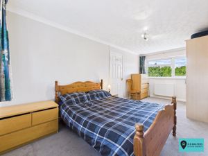 Bedroom- click for photo gallery